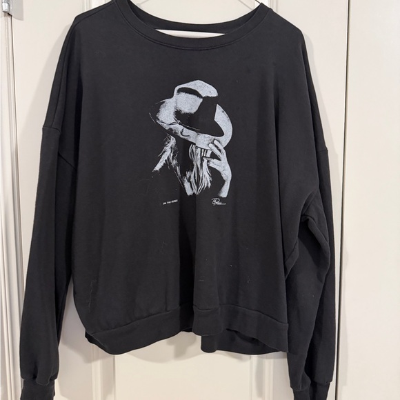 cpress Other - Black Graphic Sweatshirt